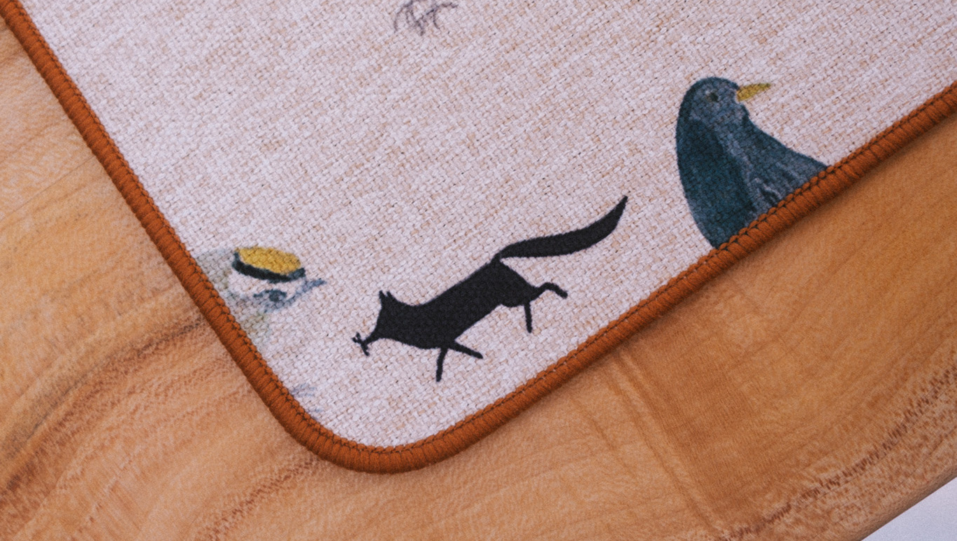 Milyen kedves x Artimo Desk Mat